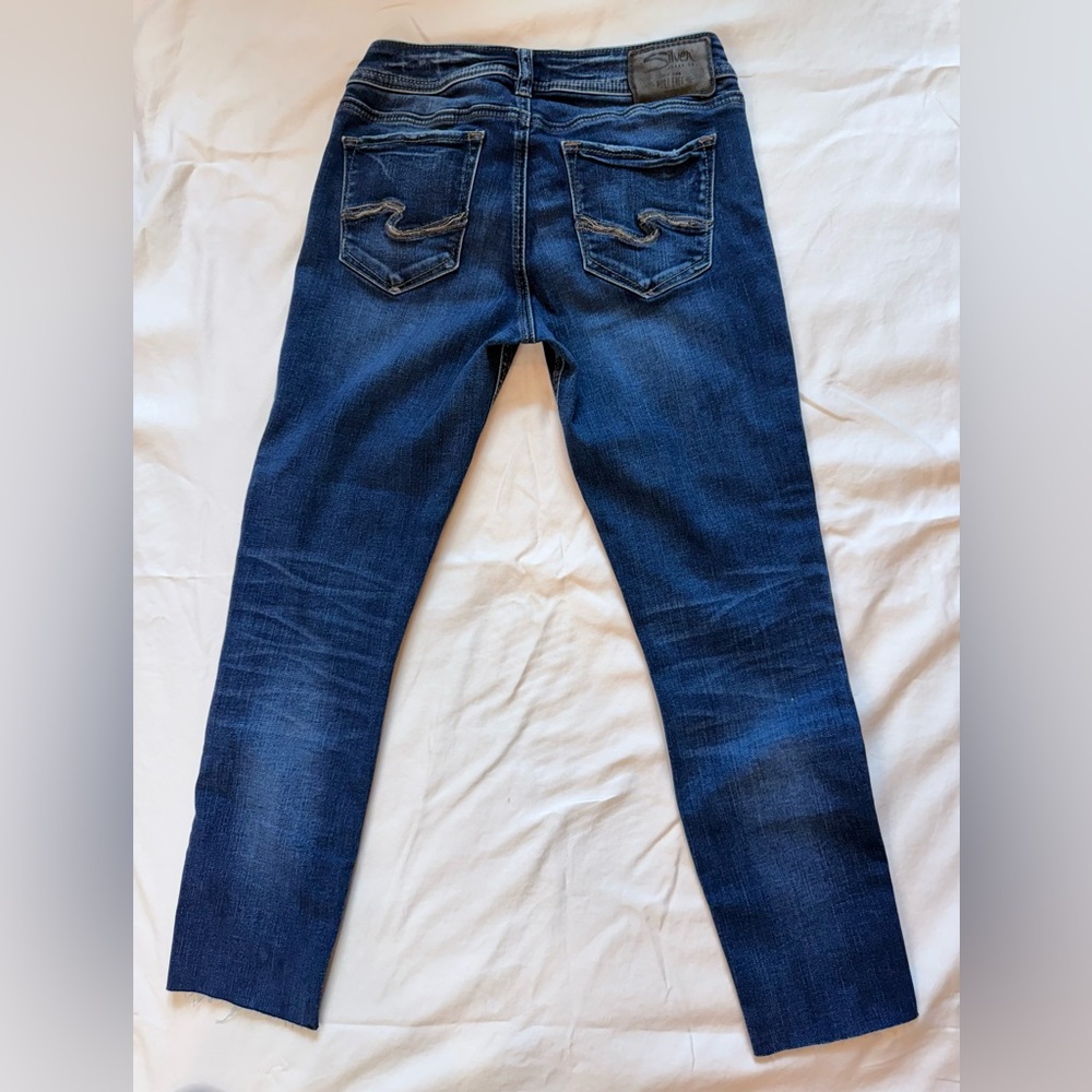 Silver Jeans, size 26, with raw hem in excellent used condition! - Picture 10 of 10